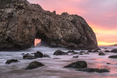 Pfeiffer Beach et ses Keyhole Arches